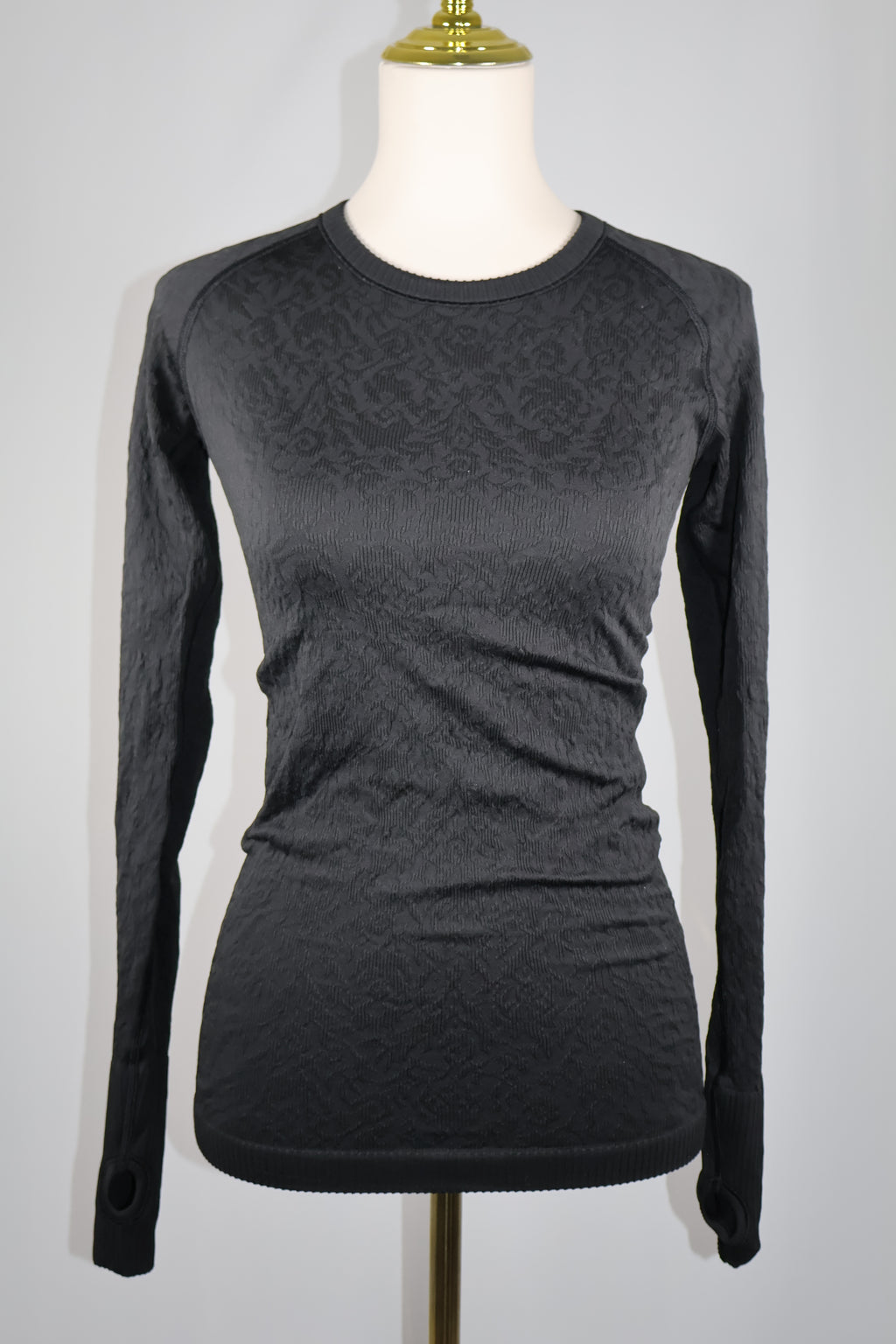 Lululemon Floral Jaquard Long Sleeve / Size 4