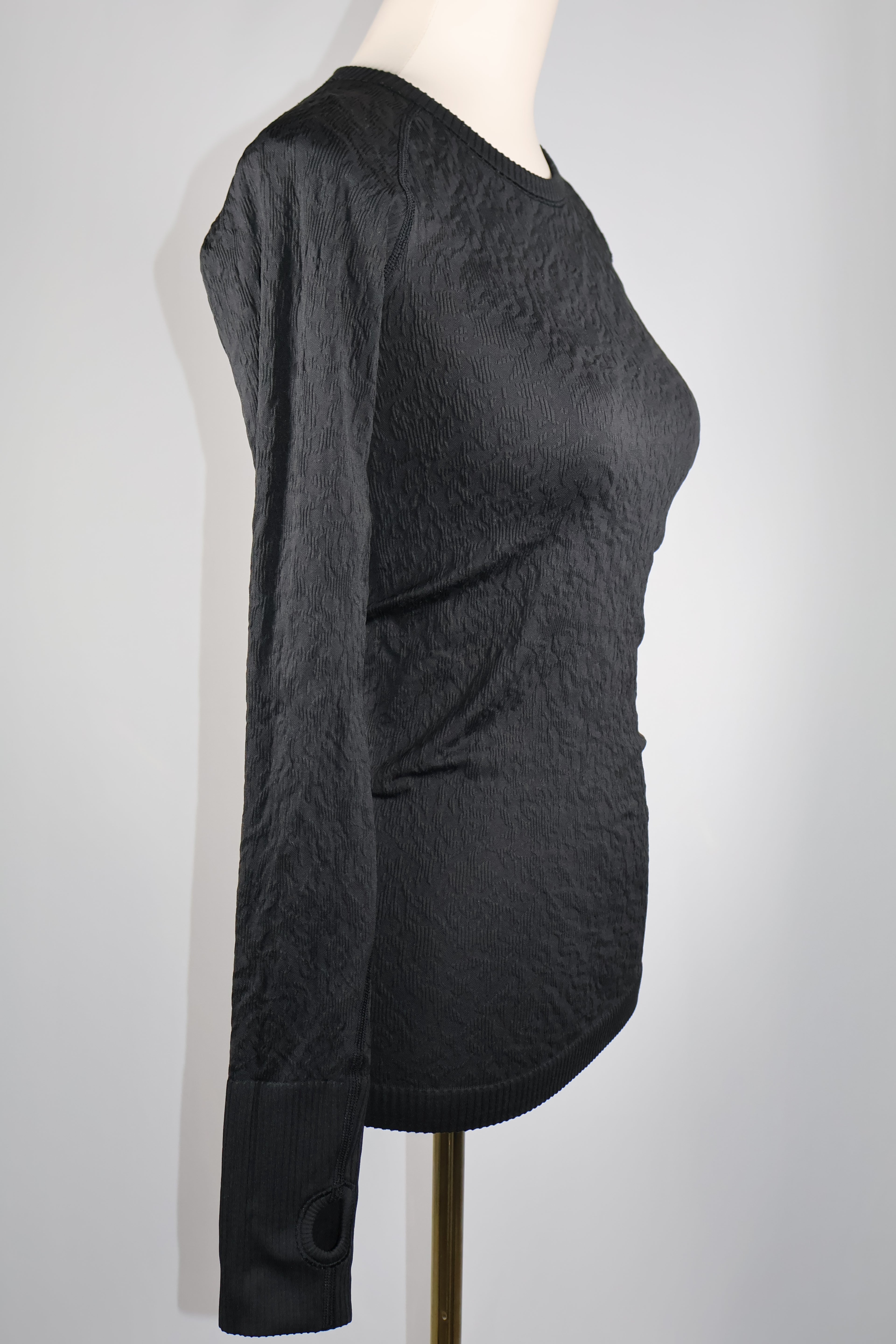 Lululemon Floral Jaquard Long Sleeve / Size 4