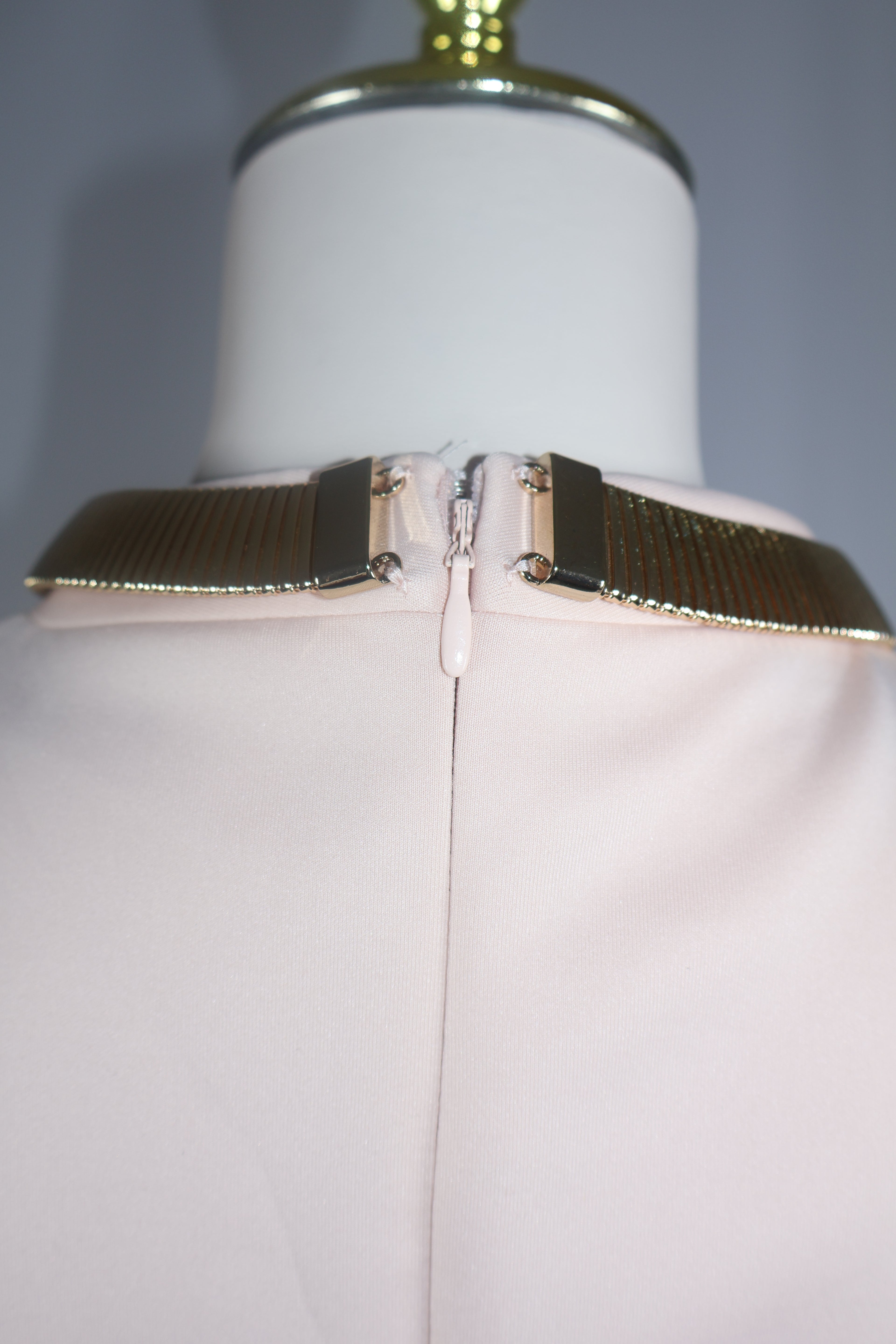 Calvin Klein Blush Sleeveless Sheath Dress / Size S