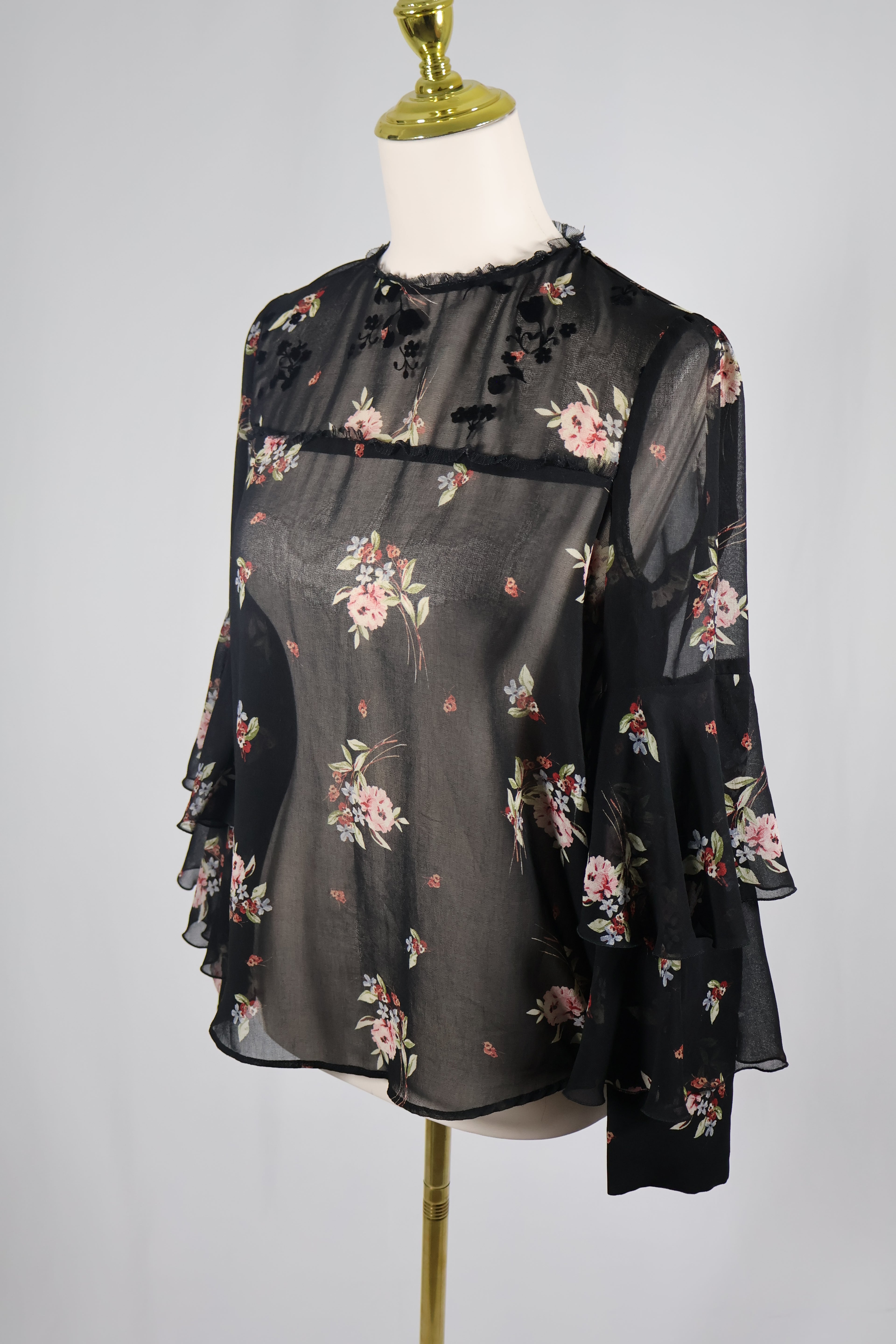Zara Floral Ruffle Sleeve Blouse / Size M