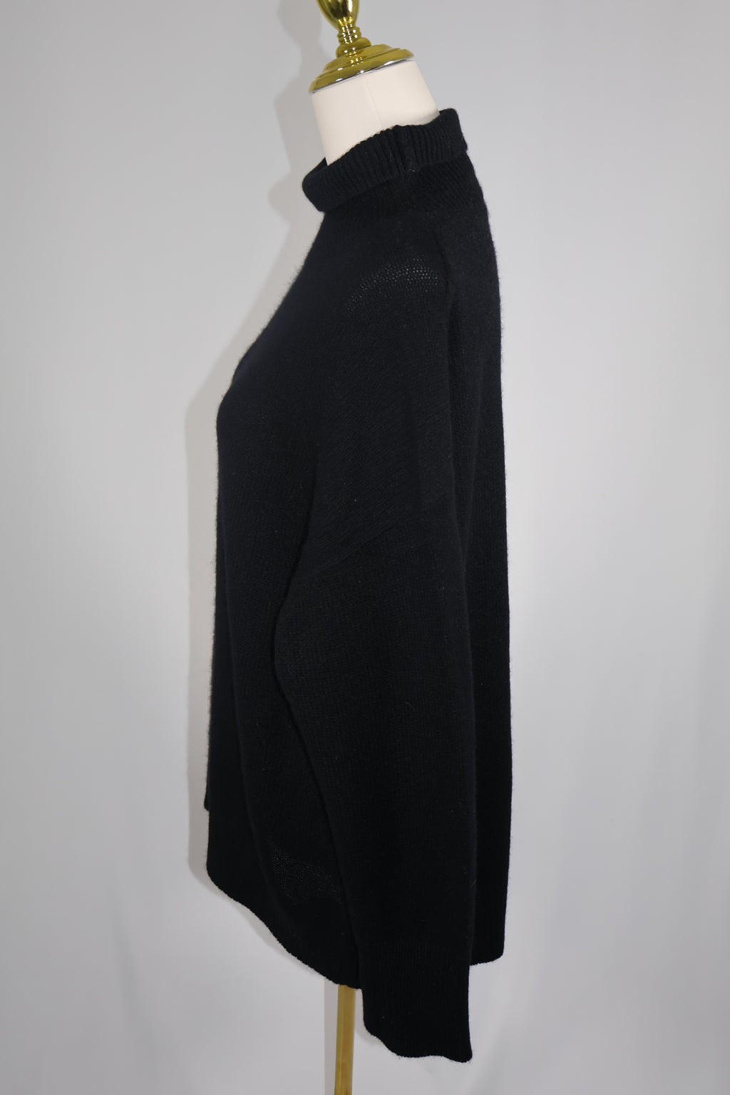 Skull Cashmere Turtleneck Knit Sweater / Size L
