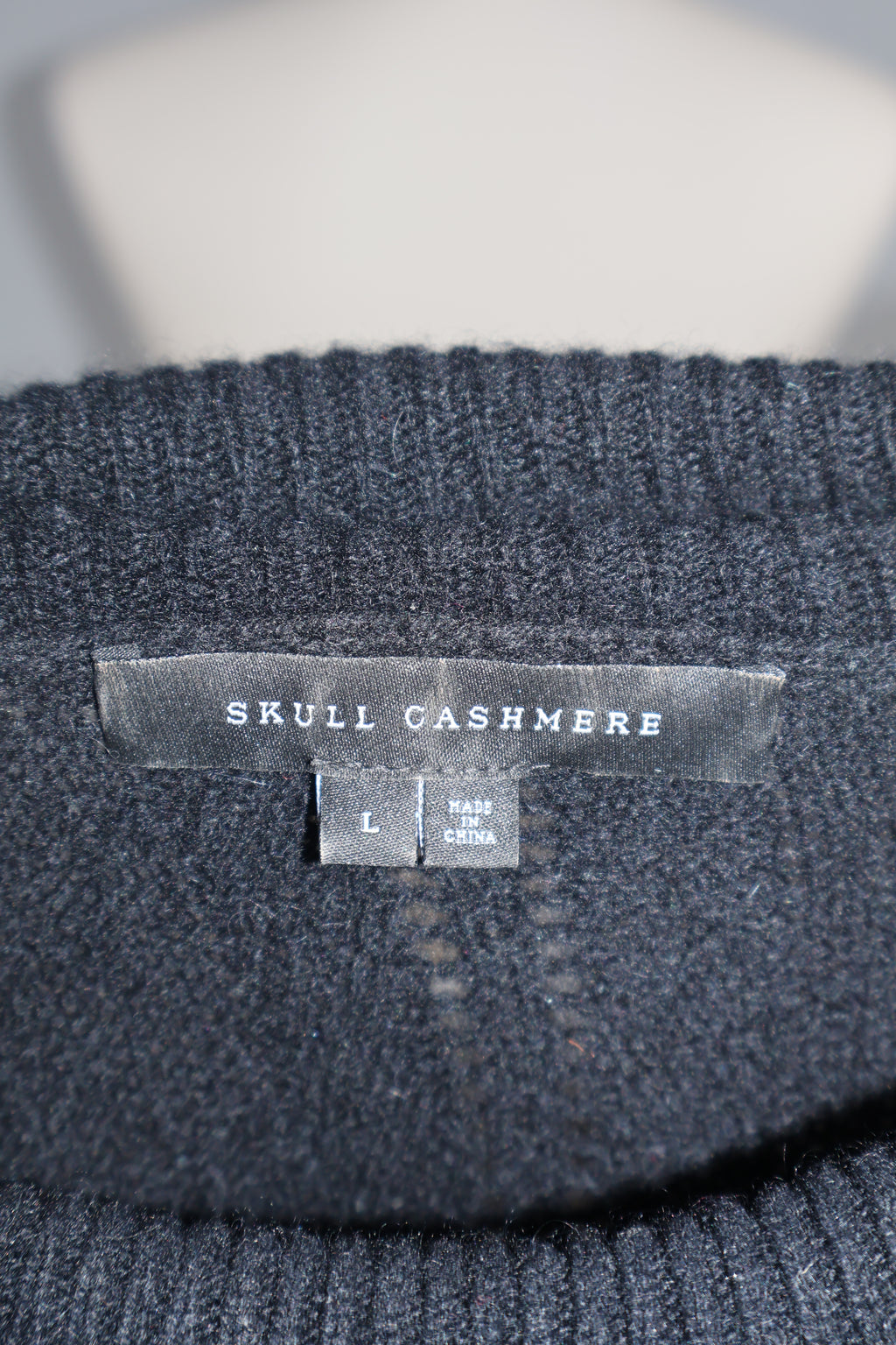 Skull Cashmere Turtleneck Knit Sweater / Size L