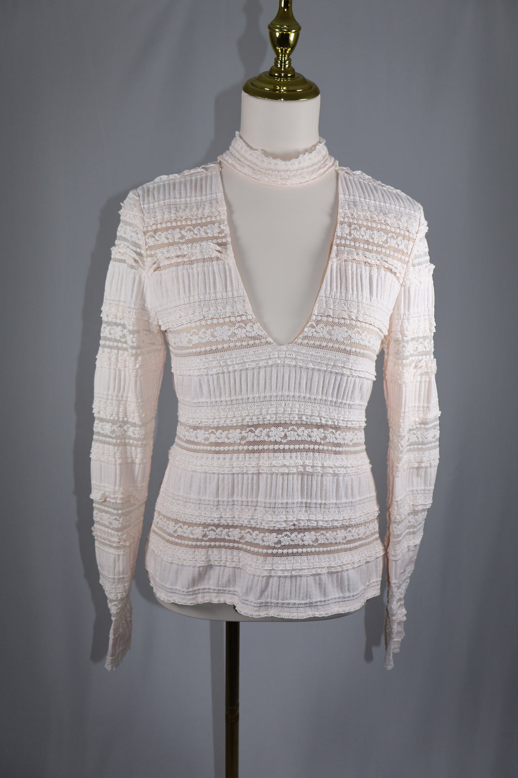 Cinq A Sept Cecily Lace Choker V-neck Top In Pink / Size L