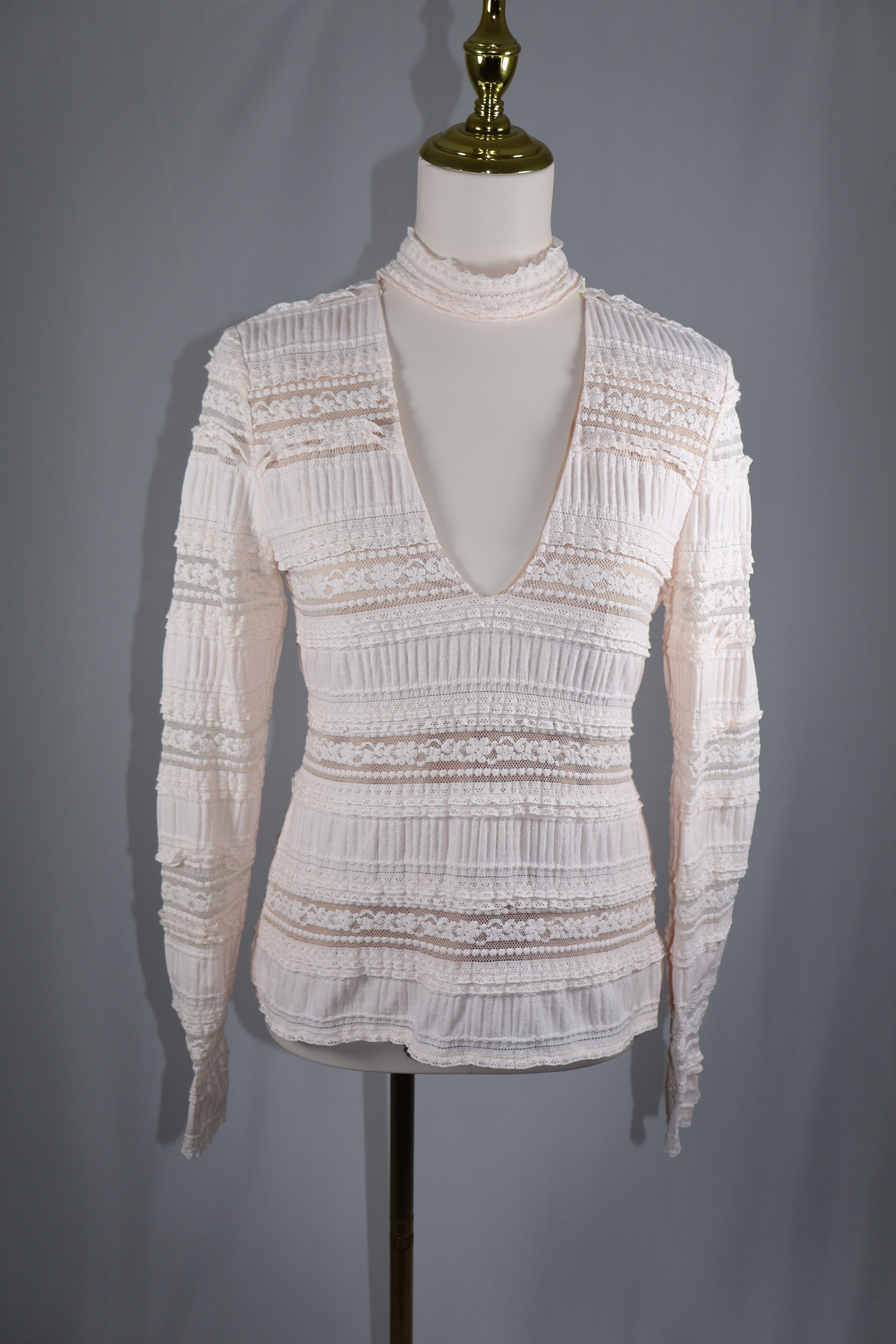 Cinq A Sept Cecily Lace Choker V-neck Top In Pink / Size L