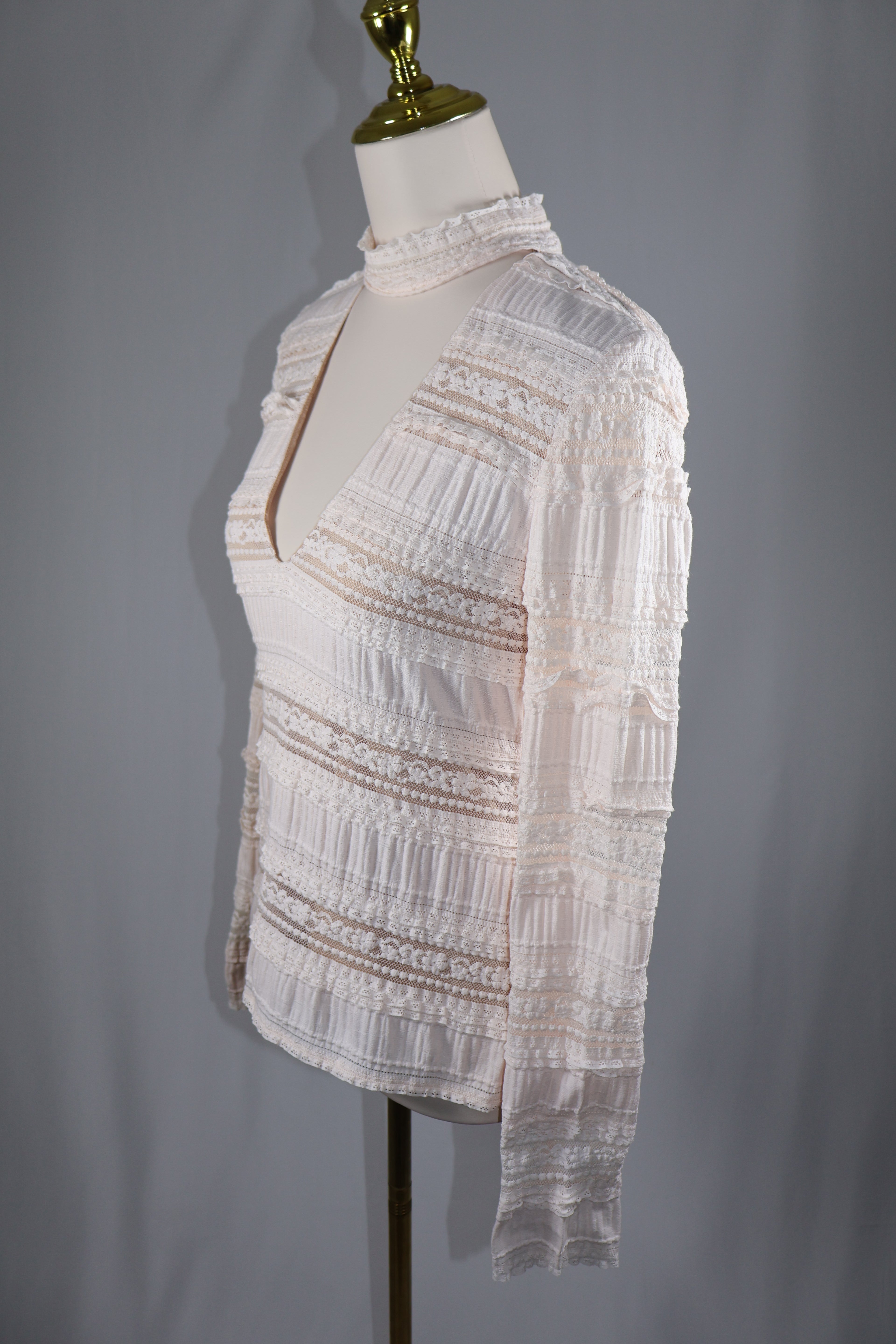 Cinq A Sept Cecily Lace Choker V-neck Top In Pink / Size L