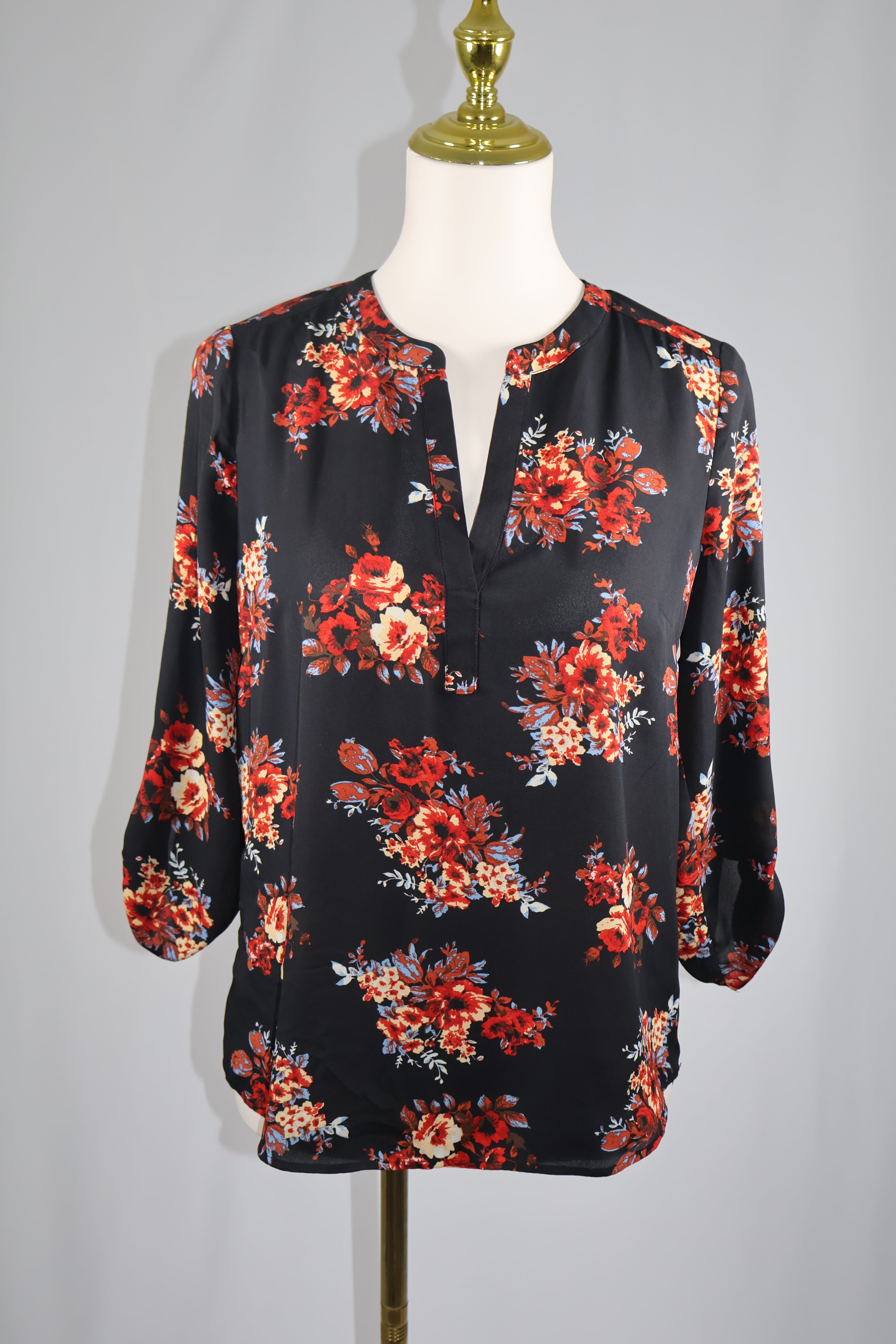 Daniel Rainn Black and Red Relaxed Mandarin Collar Blouse / Size XS