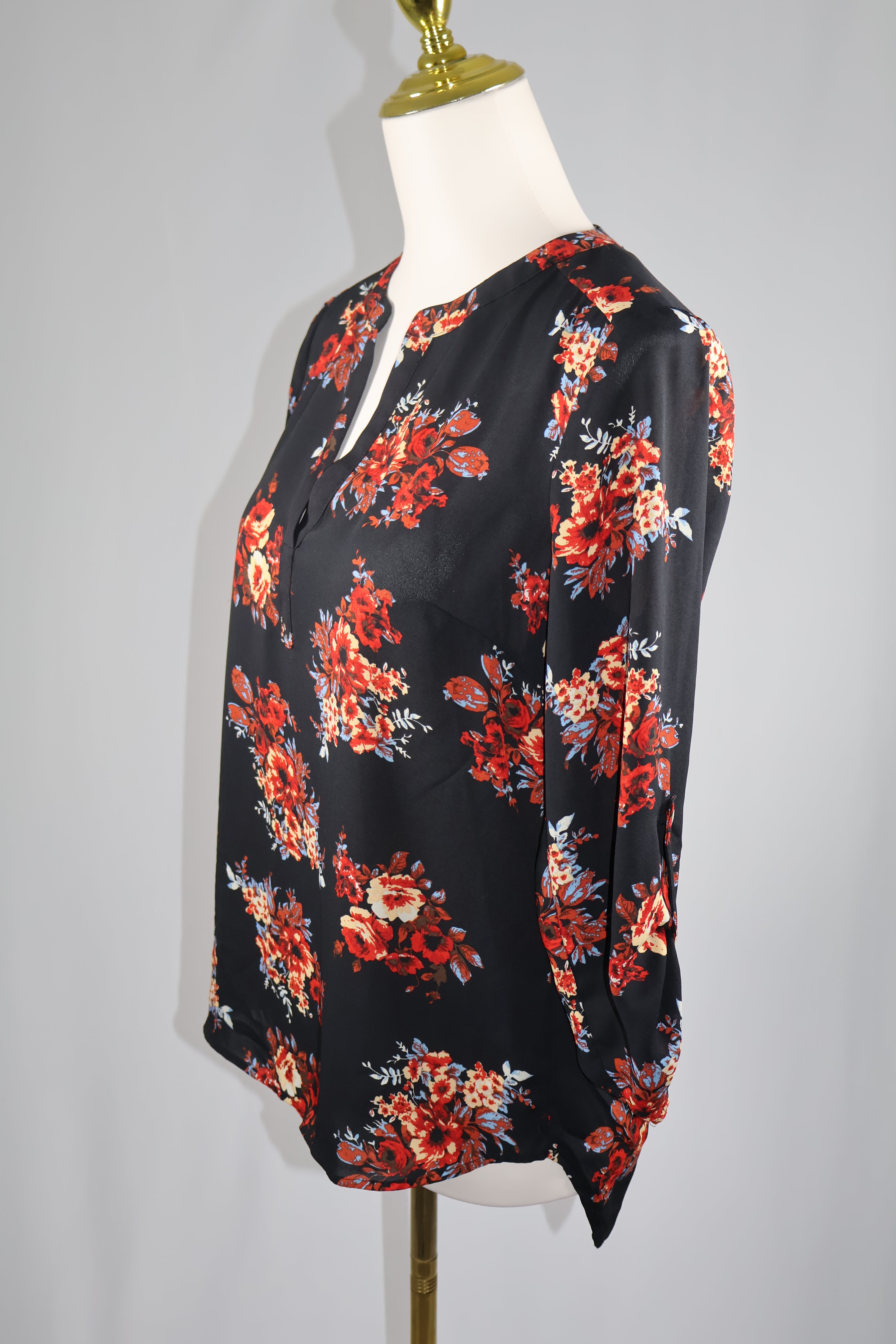 Daniel Rainn Black and Red Relaxed Mandarin Collar Blouse / Size XS