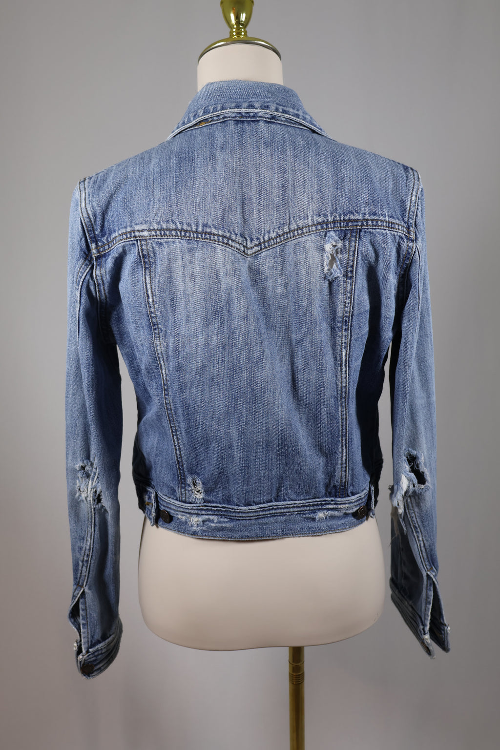 Twenty-One 21 Distressed Denim Jean Jacket / Size L