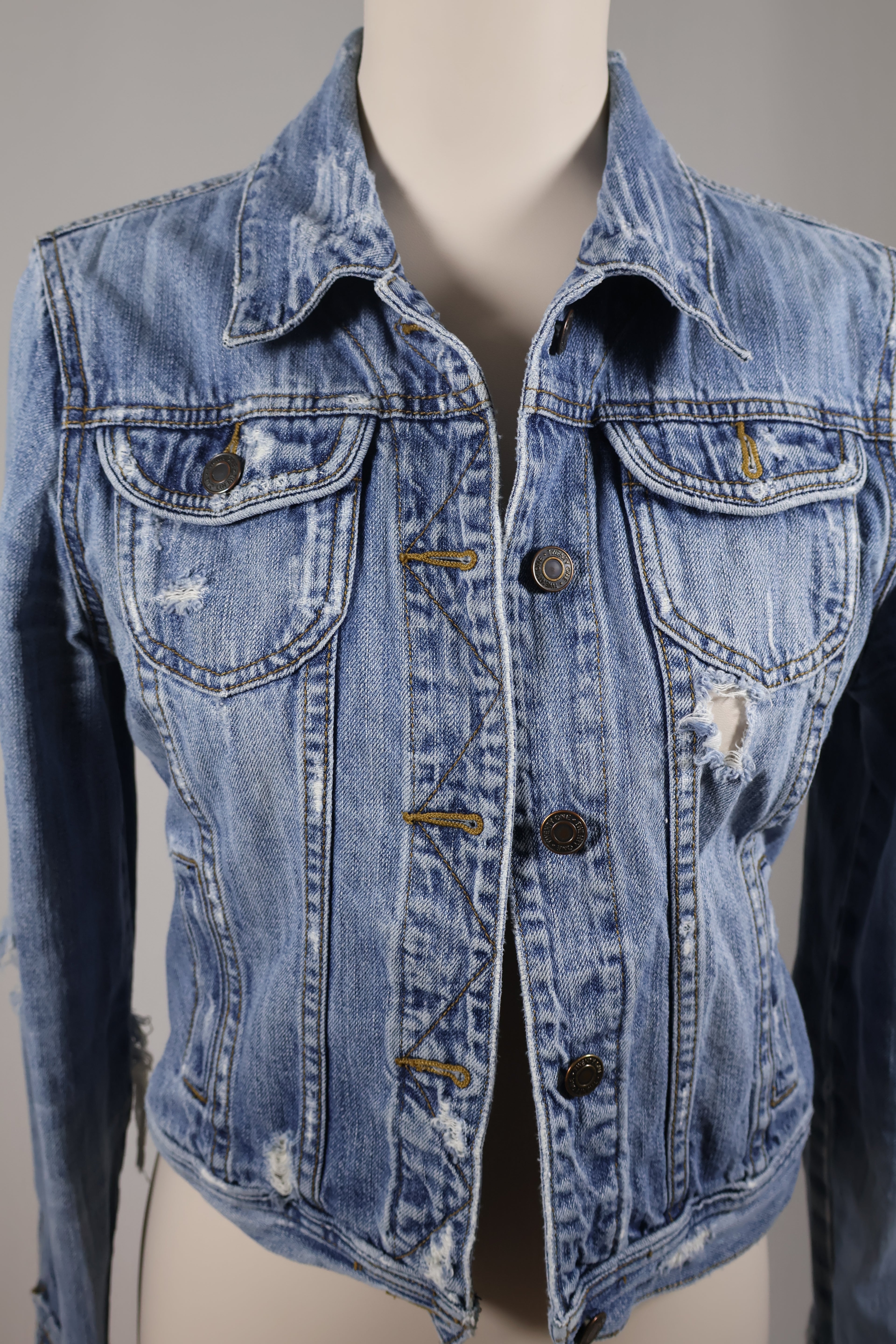 Twenty-One 21 Distressed Denim Jean Jacket / Size L