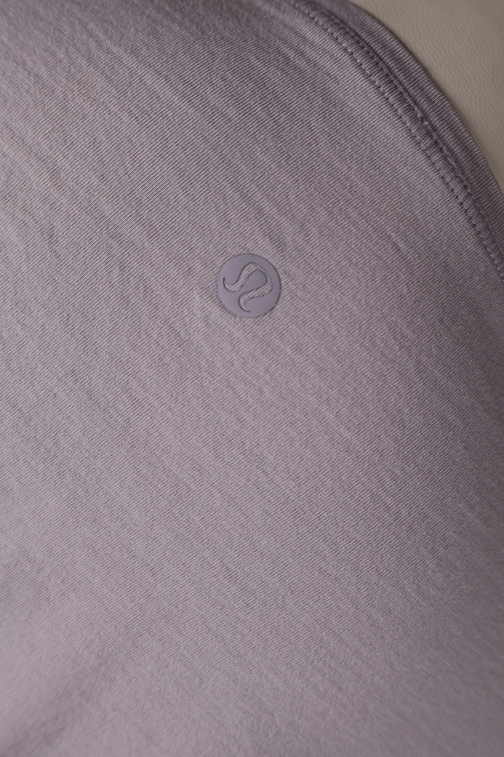 Lululemon Back In Action Organic Cotton Long Sleeve / Size 6