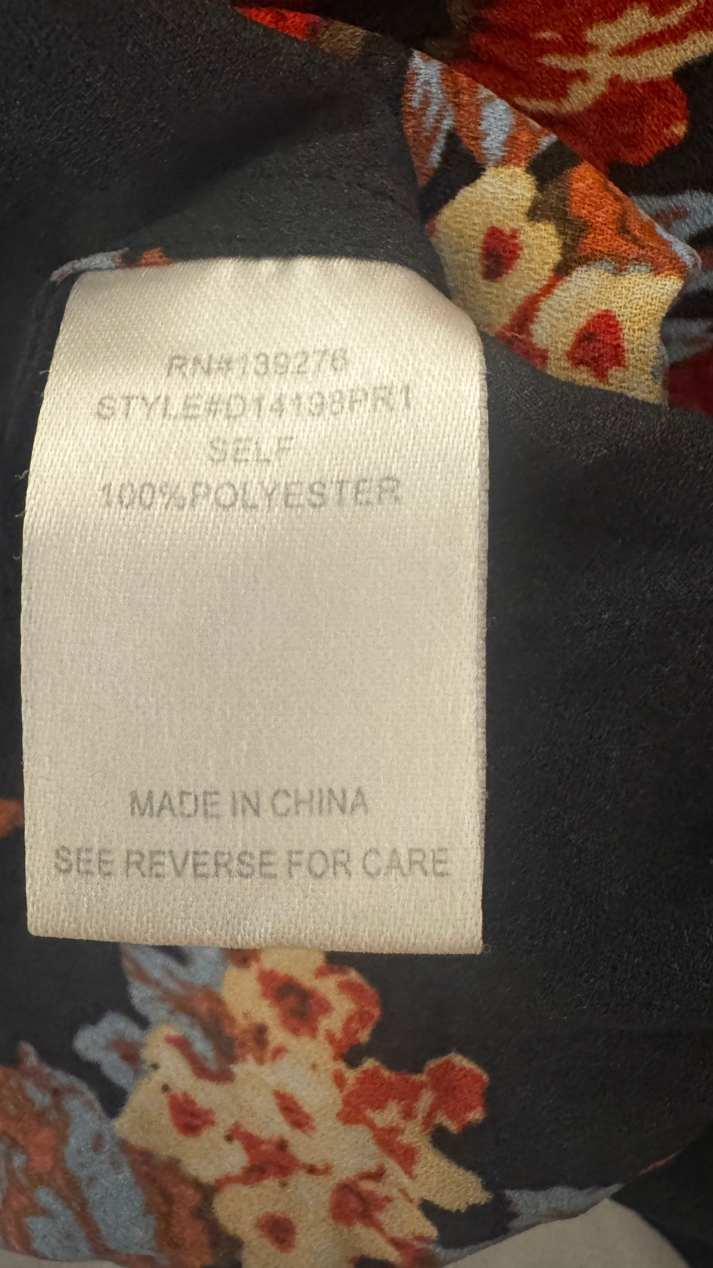 Daniel Rainn Black and Red Relaxed Mandarin Collar Blouse / Size XS