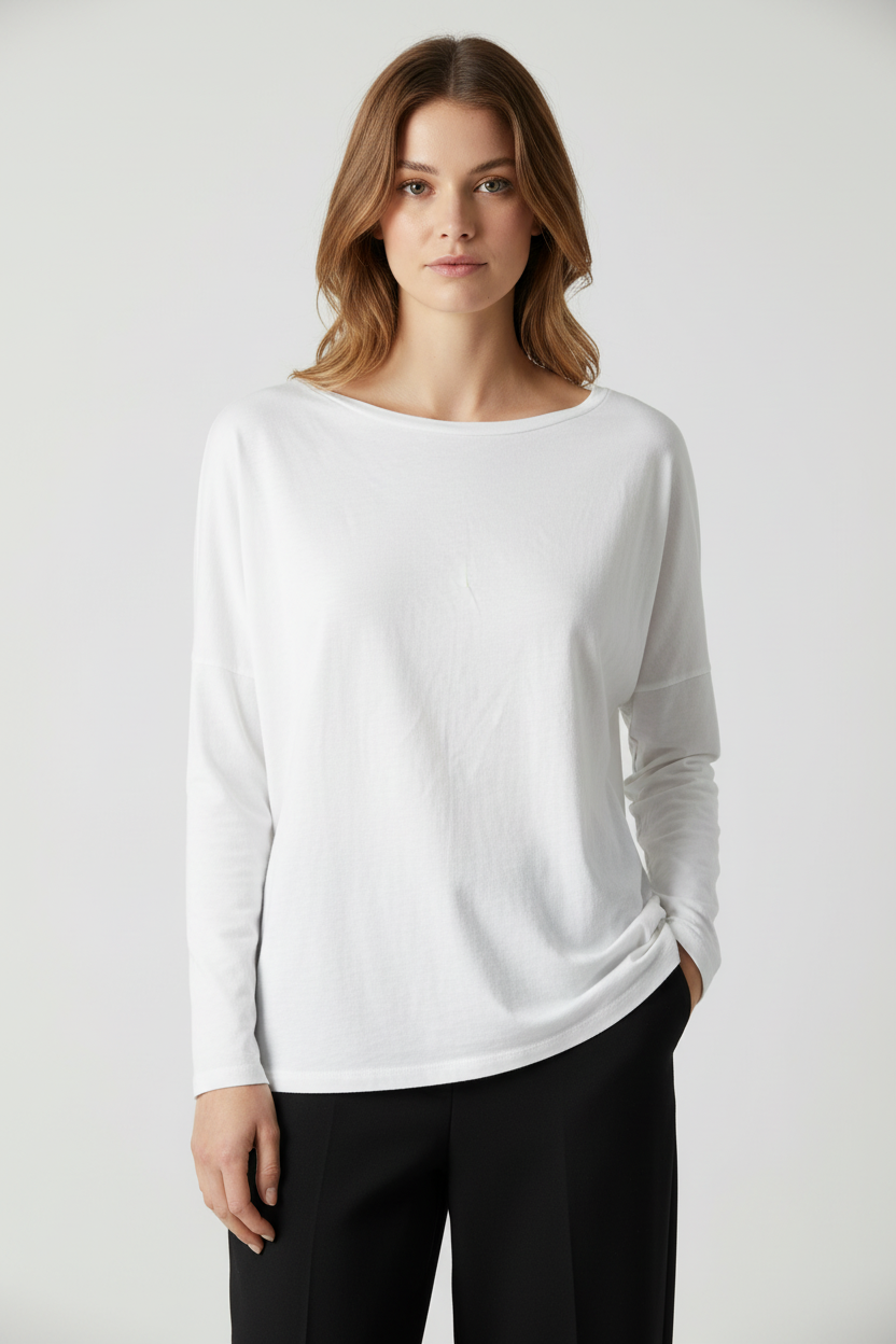 FRAME Le Mid Rise Garçon Long Sleeve Top on Model