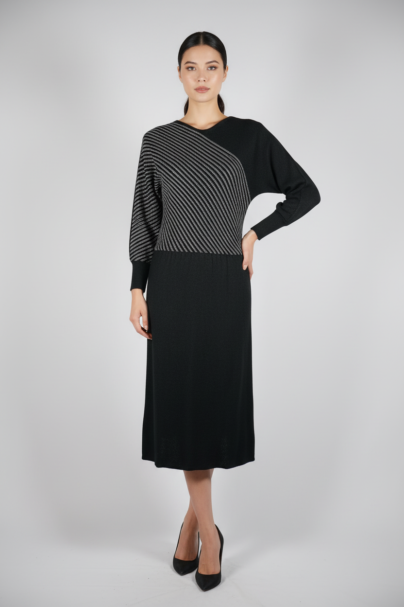 Oscar de la Renta dress on model